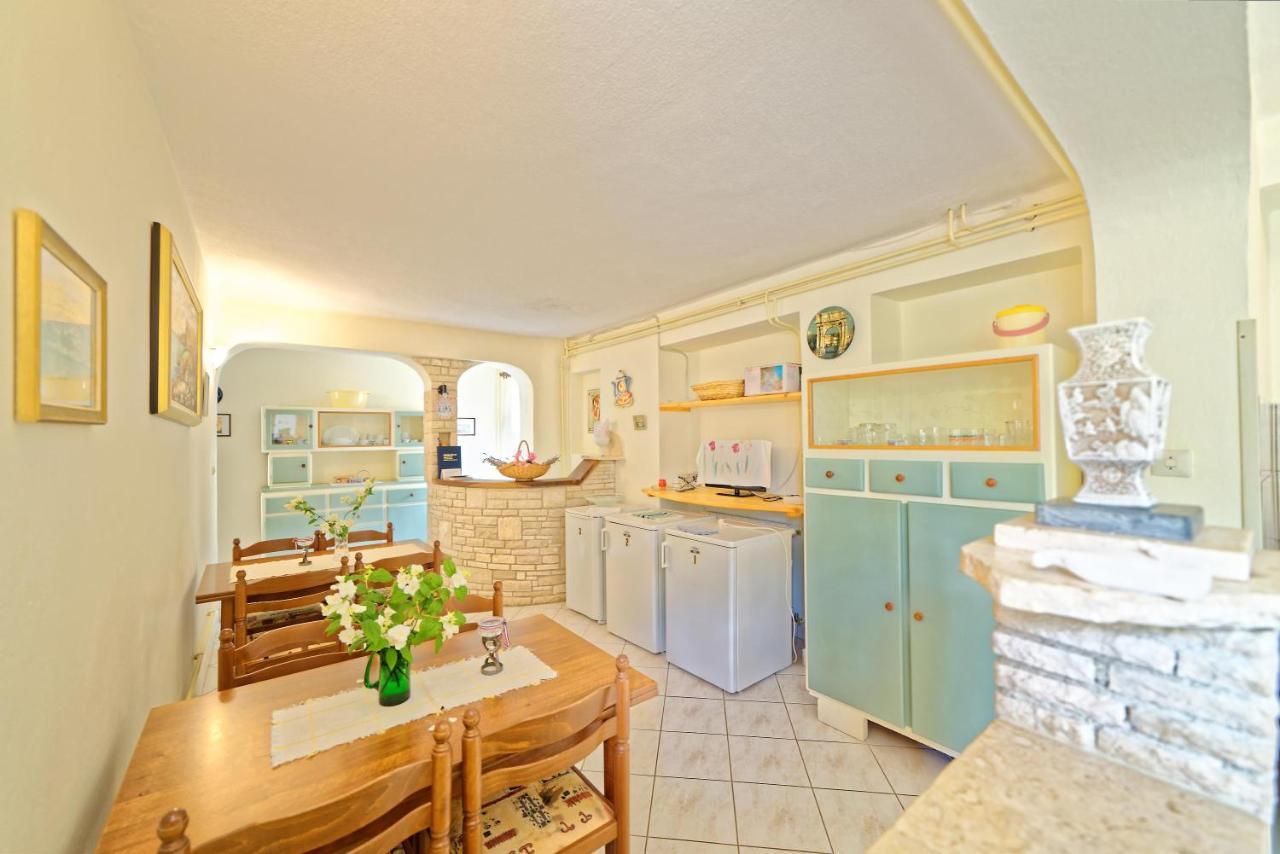 Guest House Jolanda Medulin Ngoại thất bức ảnh