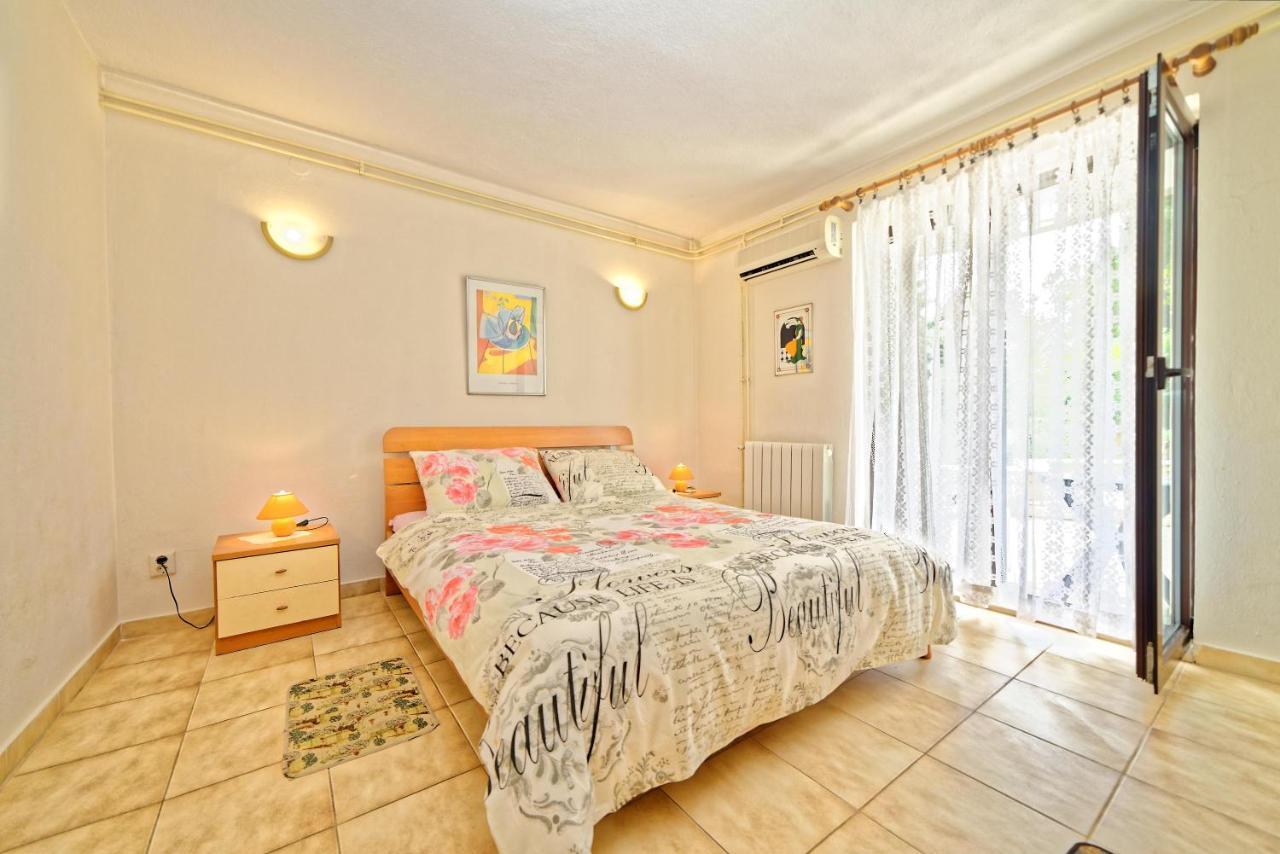 Guest House Jolanda Medulin Ngoại thất bức ảnh